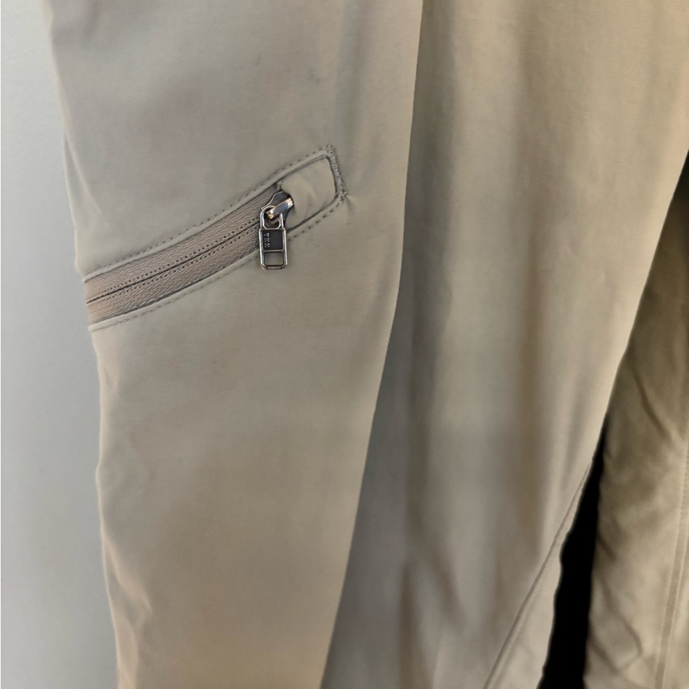Patagonia Tan Women’s Quandary Pant - size 8​ - Picture 3 of 12